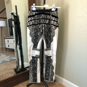 Nina Ricci Black and White Lace Pants Leggings